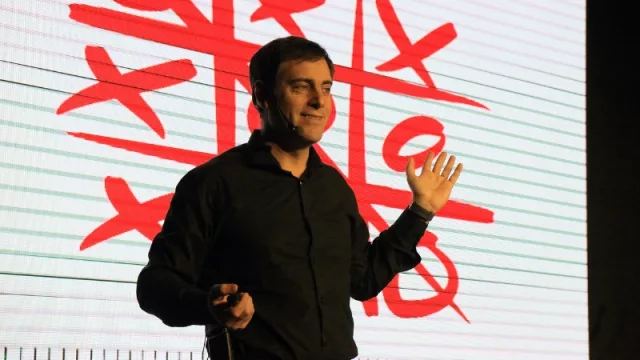 Santiago Bilinkis: “vamos a tener que aprender a trabajar más con las computadoras”