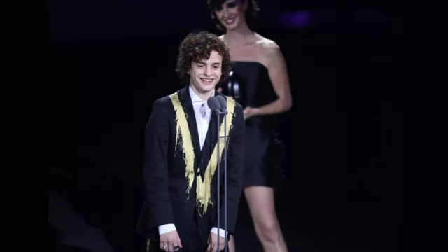 Lorenzo Ferro entre los ganadores de los premios Fénix