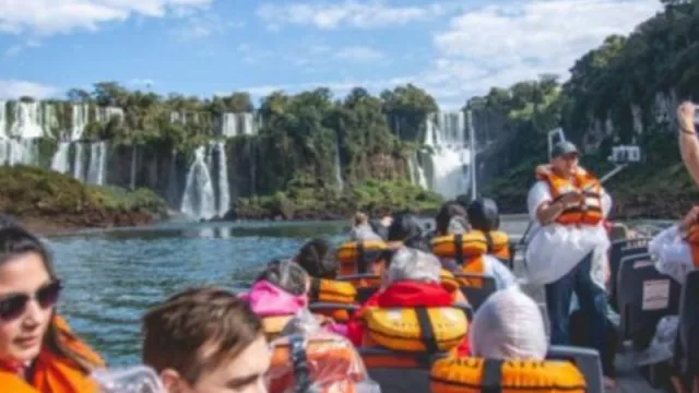 Cataratas superó las 1.200.000 visitas este fin de semana largo (Más de 60 millones de pesos ingresaron a la provincia)