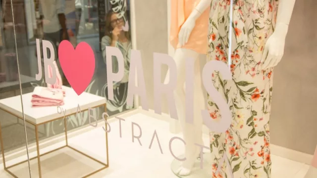 Abstracta presentó su nueva cápsula “JB París”