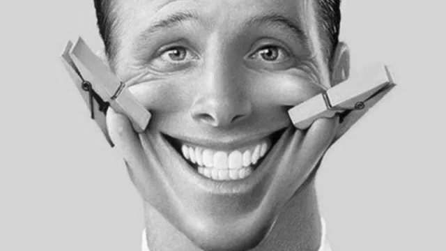 La sonrisa, esa vieja y simple herramienta de venta (Litoral en la mitad de la tabla)