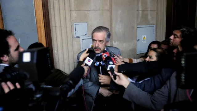 ¿Los Colombres usarán los subsidios del gobierno para pagar cheques sin fondos?