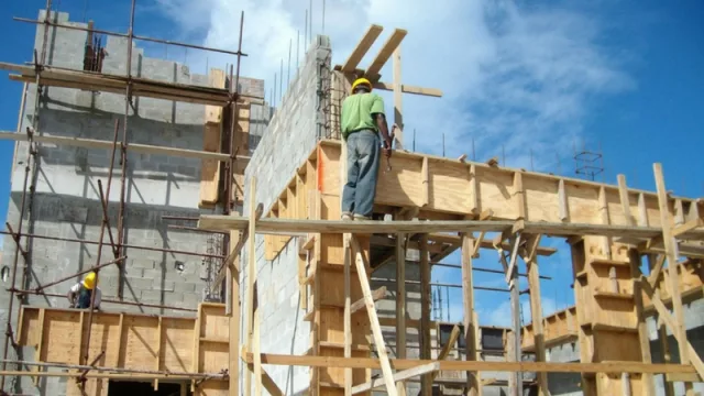 Liderado por la construcción, el empleo registrado creció 1,1% en Santa Fe durante 2017