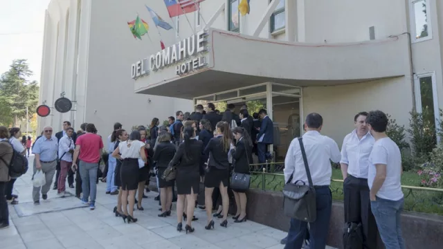 Lasa realiza entrevistas antes de operar desde NQN (incorporarán 216 empleados)