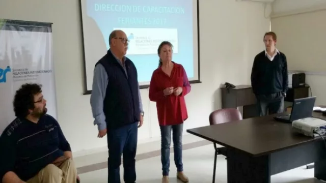 Se realizó en Paraná un taller para fomentar el espíritu emprendedor y el desarrollo comercial