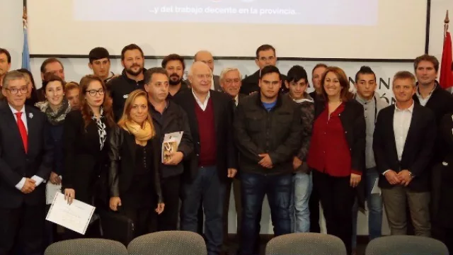 Nexo Empleo 2.0 te conecta gratuitamente con empresas santafesinas