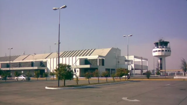 Obras en el aeropuerto: traslado gratis de pasajeros desde Tucumán a Las Termas