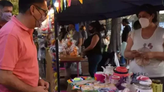 Más de 250 emprendedores muestran y comercializan sus productos en la Bienal