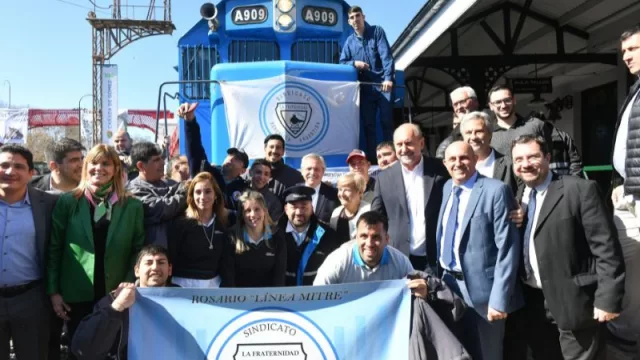 Después de 45 años el gobierno reactivó el tren de pasajeros que conecta Cañada de Gómez con Rosario