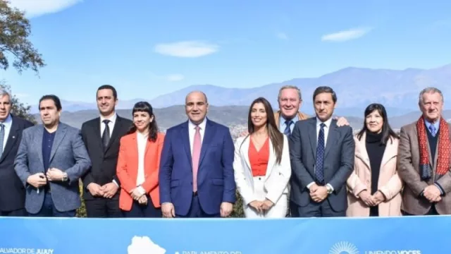 Plenario de legisladores del NEA y NOA en Jujuy