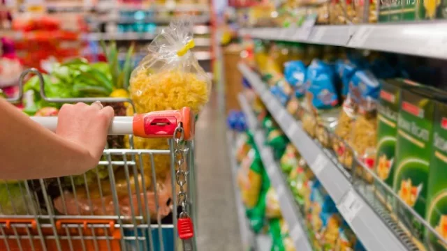 Los números que mira Sergio Massa antes de hablar con el sector de alimentos