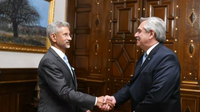 Alberto Fernández recibió al ministro de relaciones exteriores de la India para potenciar la relación económica y política bilateral