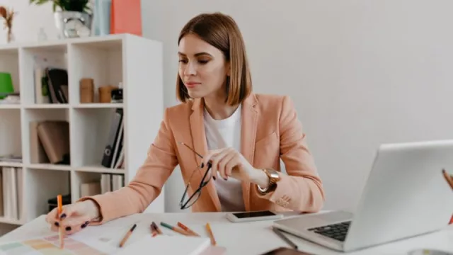 ¡Feliz día, mujeres emprendedoras, vamos por más!: las mujeres argentinas deciden fundar su propio negocio para evitar la brecha laboral y salarial