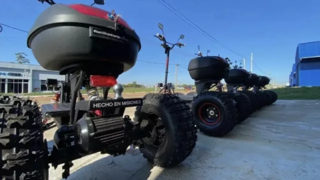 FanIOT entregó a Parques Nacionales cinco vehículos eléctricos fabricados en Misiones