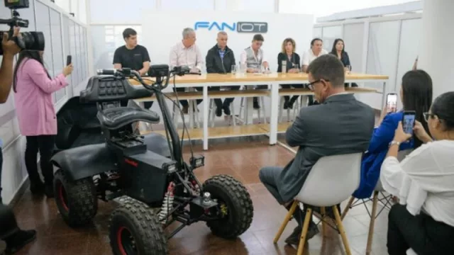 Misiones pondrá a la venta el “Wakure serie-A” (un mini tractor eléctrico para la agricultura familiar)