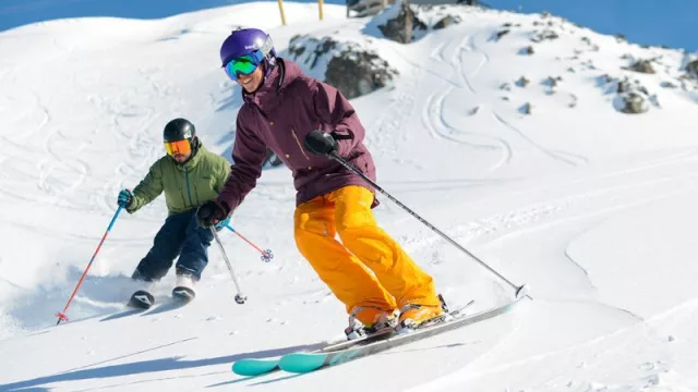 ¿Listos para esquiar? Cerro Bayo abrió sus pistas para principiantes (y es el primer centro en abrir este 2023)