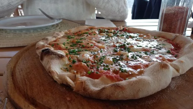 2 en 1: la bodega donde se marida y se preparan las mejores pizzas napoletanas de Mendoza