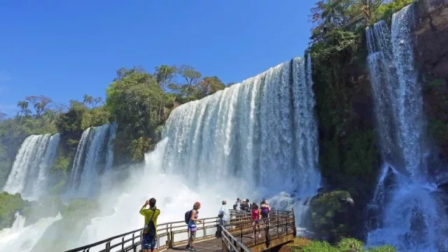 El turismo en Misiones generó un impacto económico de más de 16.000 millones de pesos (en la segunda quincena de enero)