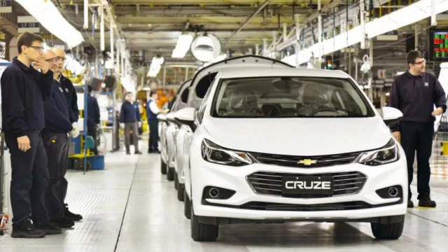 General Motors frenó nuevamente su planta en Alvear, ahora por una cuestión externa