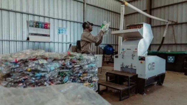 Terekuá, la empresa misionera que fortalece la economía circular (fabrica muebles de madera, pero con plastico reciclado)