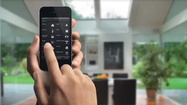 Crece el uso de la domótica (una tecnología con múltiples beneficios que simplifica la vida diaria)