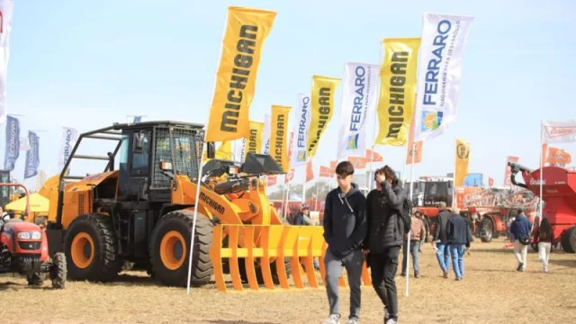 Ferraro Maquinarias dice presente en Agronea Pampa (con una variada gama de productos y financiación)