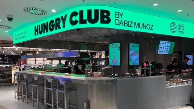 El chef madrileño Dabiz Muñoz abrirá nueve espacios de restauración en cuatro aeropuertos españoles (y lo hará de la mano de Avolta)