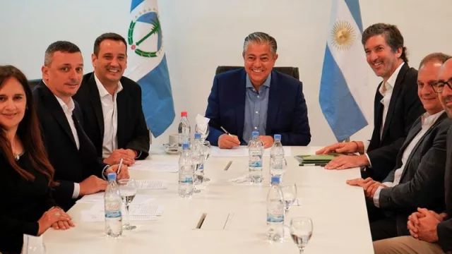 YPF se une a Emplea Neuquén para fortalecer la formación en el sector energético