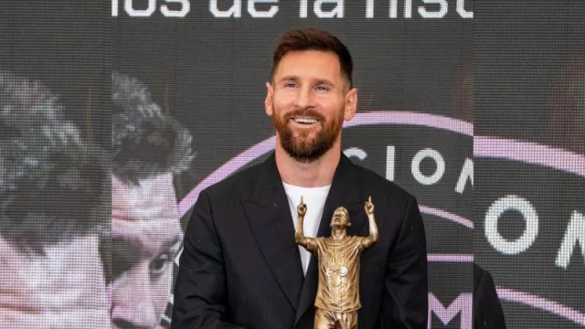 Miami agasaja al Rey del Fútbol en una emotiva gala con muchas personalidades