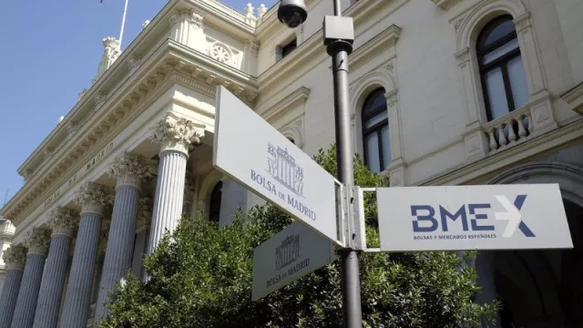 Inditex, la banca e IAG impulsan un 14% al Ibex en 2024, a pesar de las caídas a doble dígito en varias energéticas