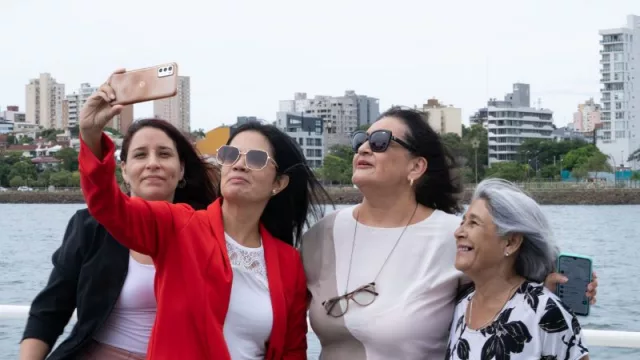 Paseos náuticos por el río Paraná (innovadora propuesta turística en Posadas)