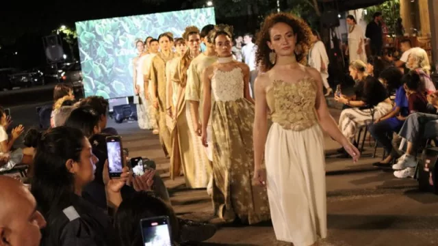 Diseño, tradición y naturaleza, la moda también puede ser verde (Esencia Litoral brilló en la costanera correntina)