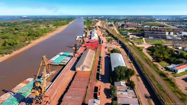Conectividad fluvial sin fronteras: ¡Barranqueras suma carga paraguaya!
