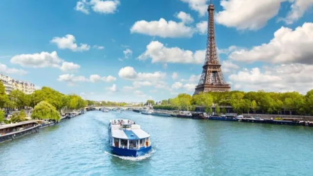 ¿A dónde apuntan las brújulas viajeras de los españoles este verano? París y Roma, entre los destinos más demandados