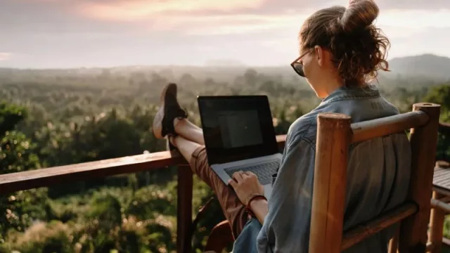 Nómades en la red laboral: ¿traidores o embajadores?