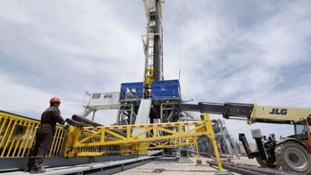 Vaca Muerta: el desafío de perforar 400 pozos anuales para llegar al millón de barriles diarios