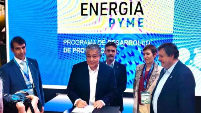 Provincia firmó un acuerdo para el desarrollo de las empresas neuquinas