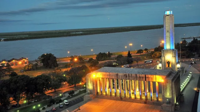 Finde XXL: $34.704 millones y 500.000 personas en movimiento (números que entusiasman y posicionan a Rosario en el mapa turístico)