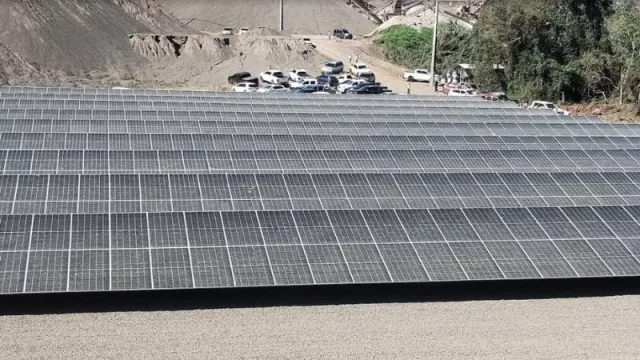 Una fábrica solar para cambiar la matriz energética regional (inversión productiva y empleo verde)