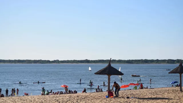 Corrientes acelera la temporada y se afirma como polo turístico del NEA (más noches, más gasto y fuerte llegada del exterior)