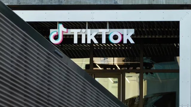 El "Momento Tabacalera" de Big Tech: (TikTok ya arregló antes del juicio)