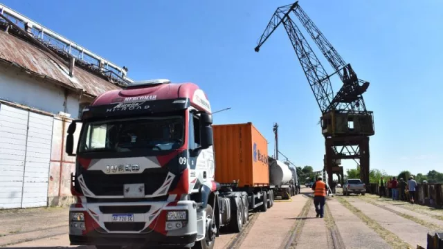 Desde Barranqueras al mundo: Chaco exporta aceite de girasol a España en un momento récord para el sector
