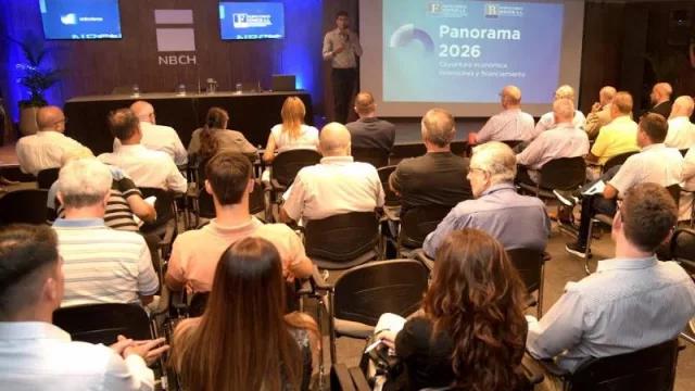Mercado de capitales en foco: inversores y pymes analizaron el escenario financiero en una charla técnica (estrategias para optimizar rendimientos)