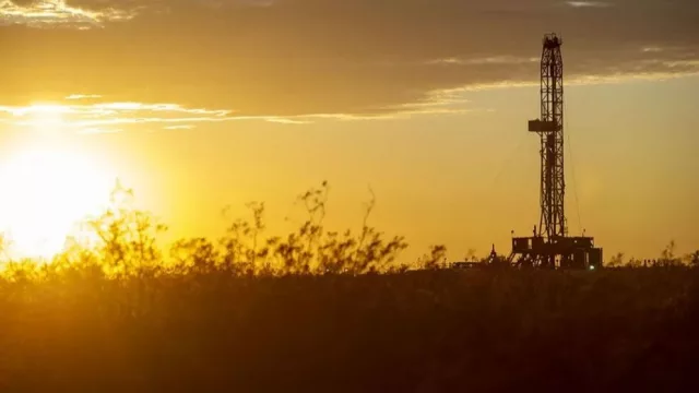 Movimiento clave en Vaca Muerta: Neuquén cede áreas estratégicas a YPF para garantizar el gas del proyecto GNL