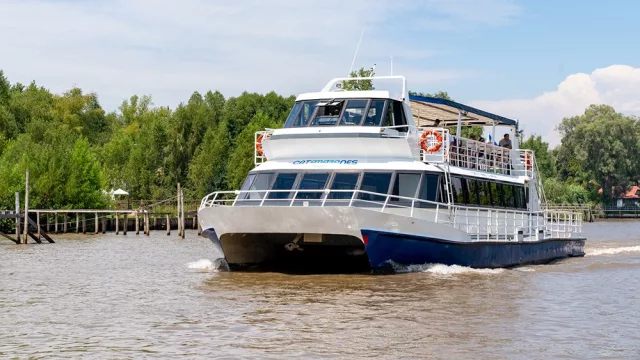 Sturla Viajes: 80 años navegando Buenos Aires y 350.000 pasajeros por año (con salidas desde Puerto Madero, La Boca y Tigre todos los días del año)