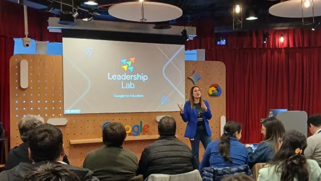 Chaco busca posicionarse en la educación con IA (presentó su experiencia ante referentes de América Latina)