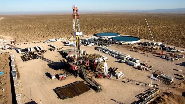 Prevén una baja del Brent a US$ 60 y crece la cautela sobre el futuro de Vaca Muerta