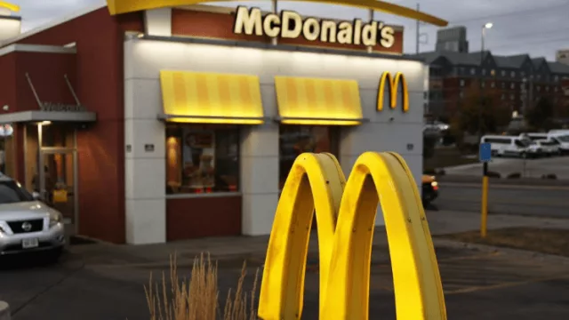 McDonald's invierte US$ 8.500 M en "NEXT" (la nueva lógica de reinvertir no para recuperar, sino para seguir existiendo)