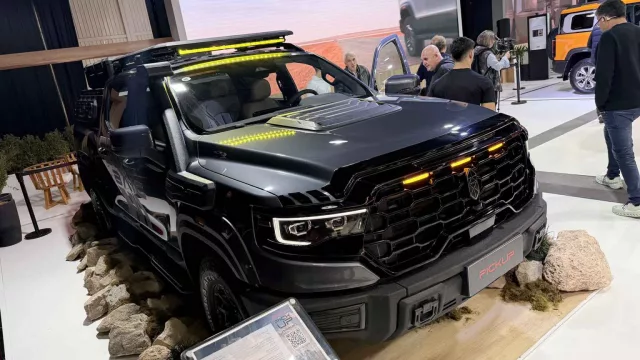 BAIC y Arcfox mostraron su line-up y lo que viene en la Expo Auto Chino, con el X55 Hybrid y una pick-up full-size como protagonistas